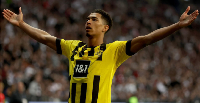 而她在赛后 而她在赛后