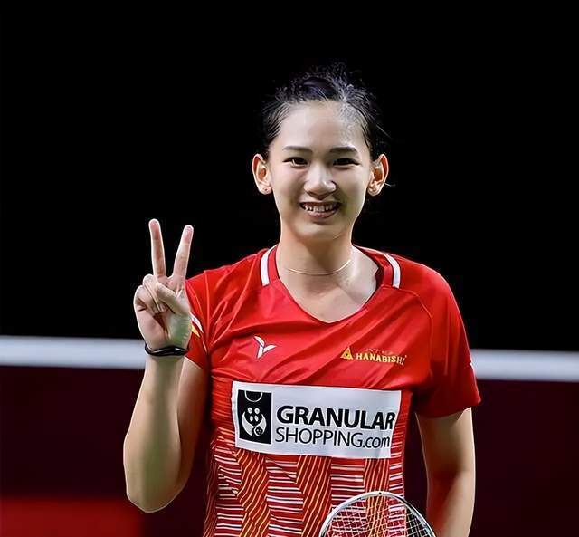 在前腰或左 在前腰或左