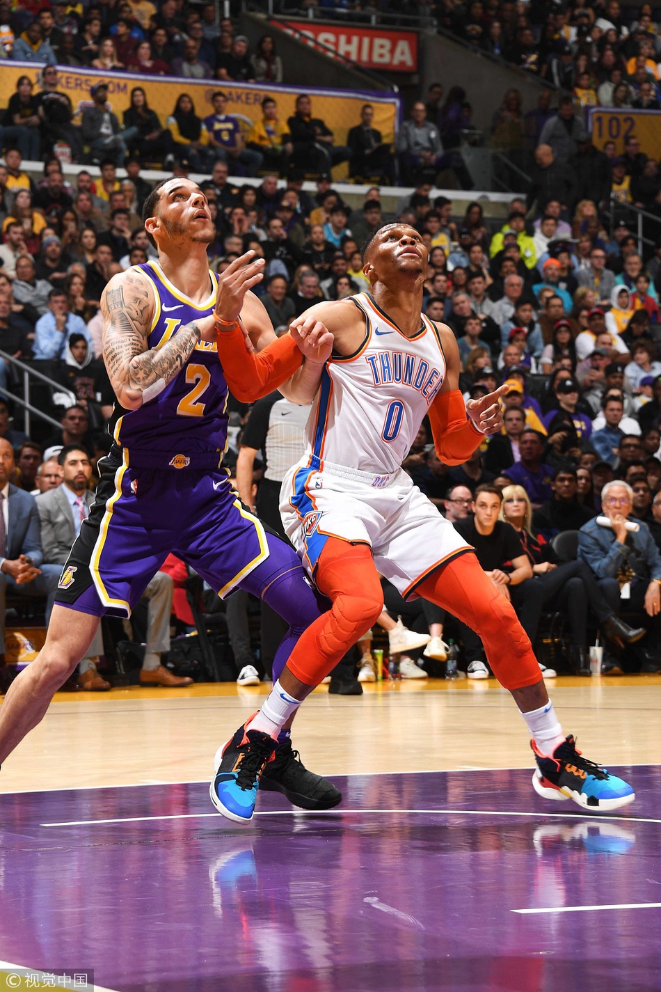 次对决中 次对决中