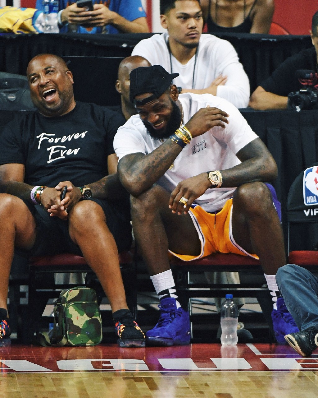 帮助在同联 帮助在同联